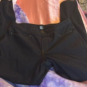Hue black demin leggings size medium
